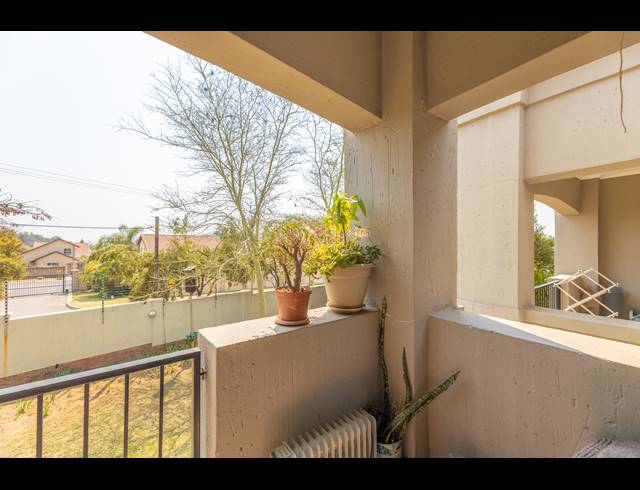 2 BEDROOM TOWNHOUSE FOR SALE IN BROADACRES